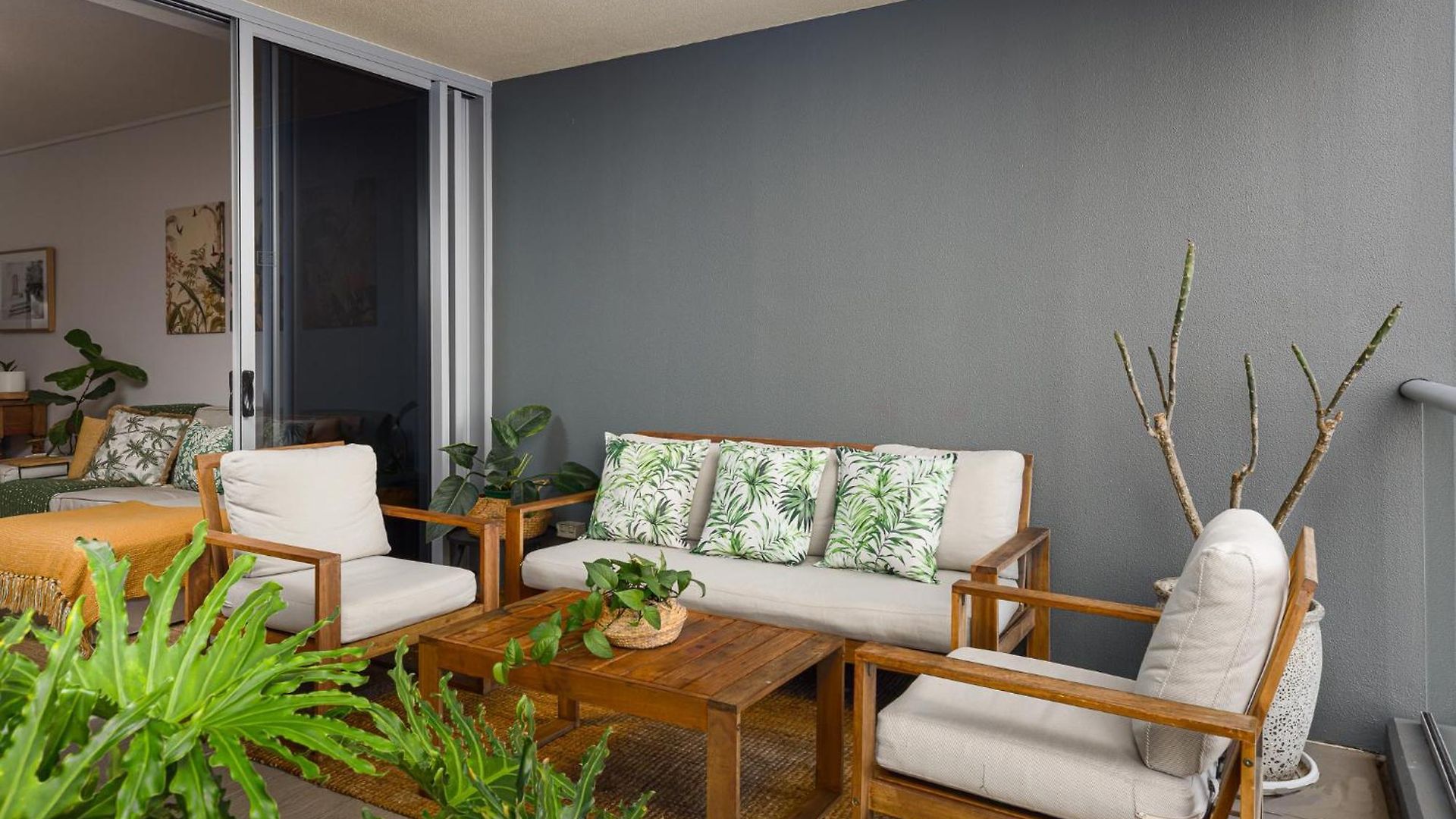 Tropical Escape Apartment Brisbane
