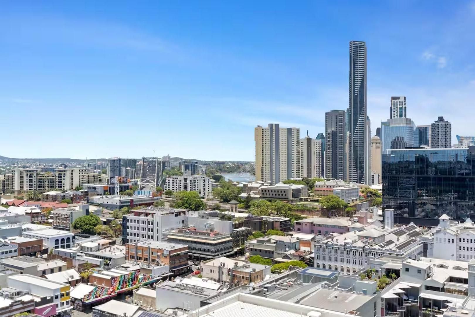 Luxury High-floor 1br Retreat With Balcony Brisbane
