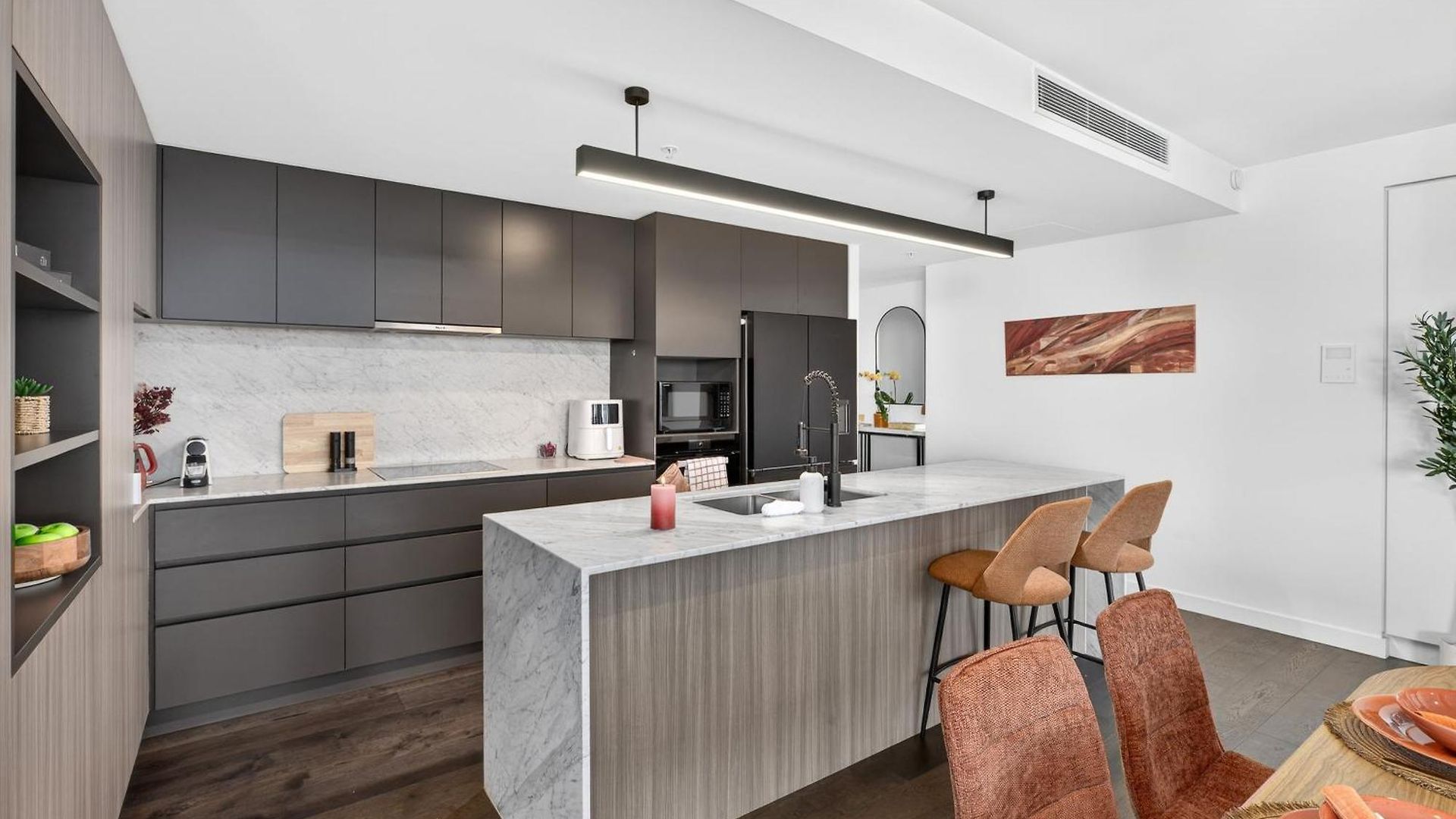Apartment 31f Premium 3br Skyline River Views One
