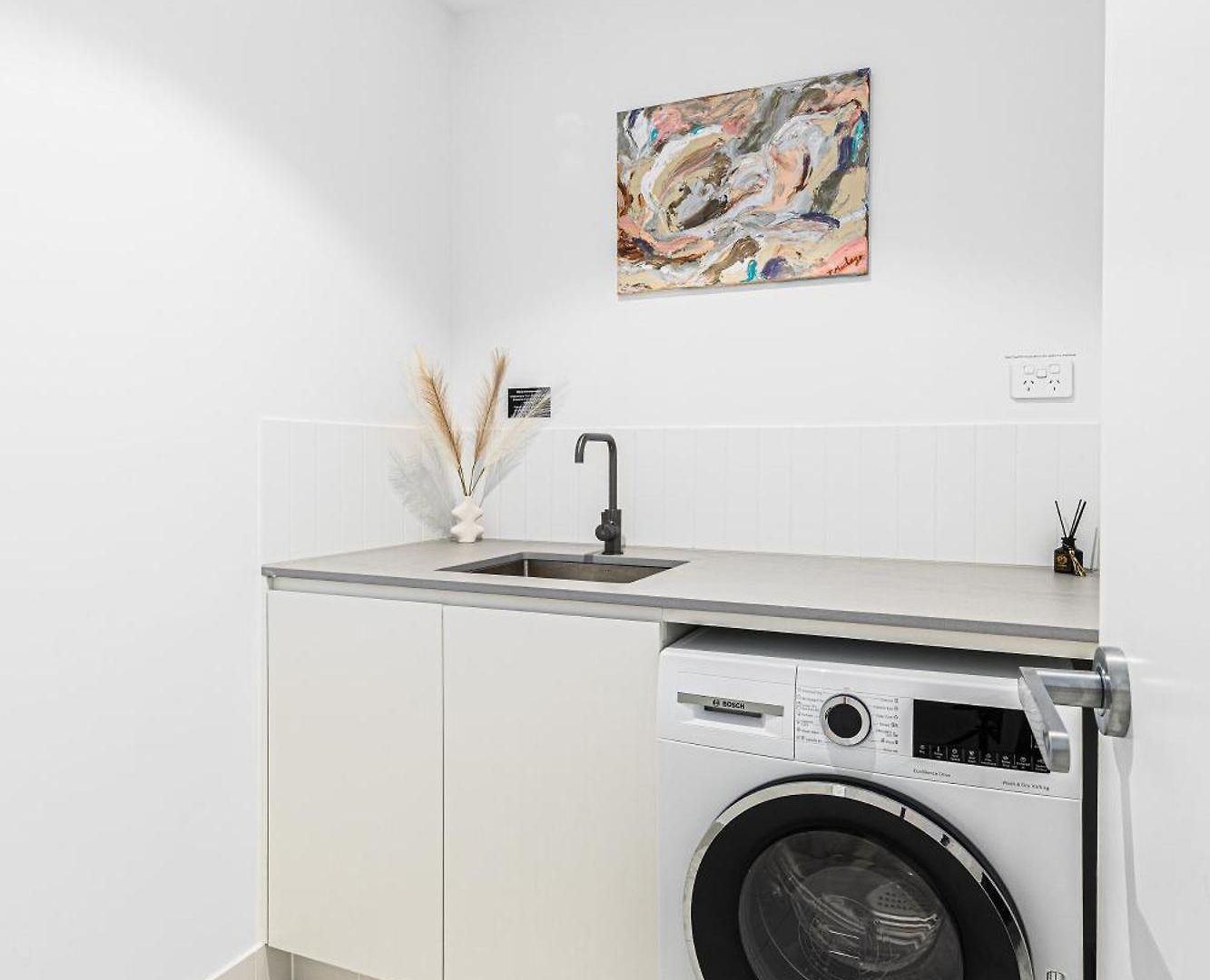 3 Bedroom Luxury In The Sky Apartment Brisbane