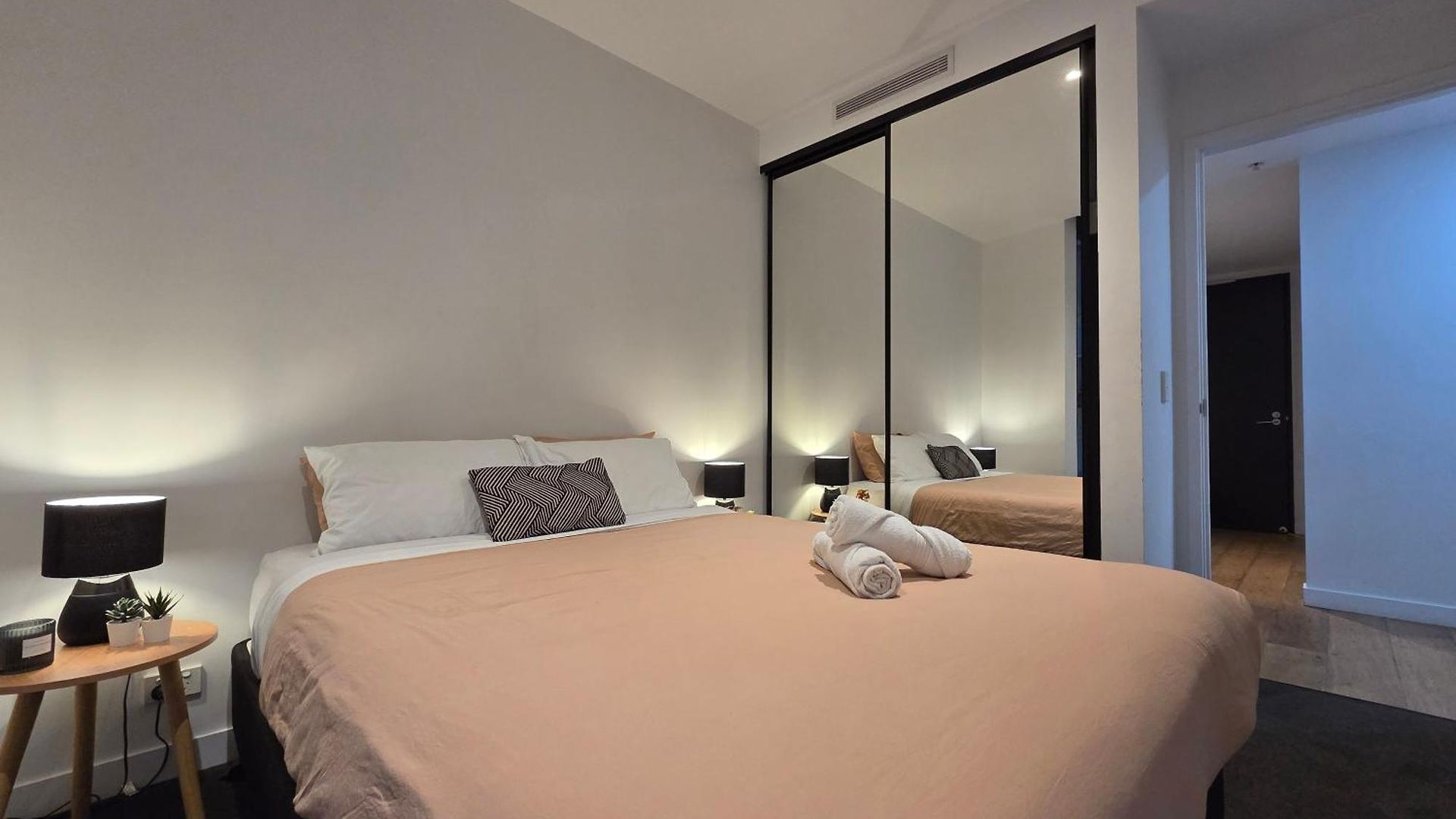 Apartment Valley Hideaway It Is A Private 2br With Pool And Gym Brisbane