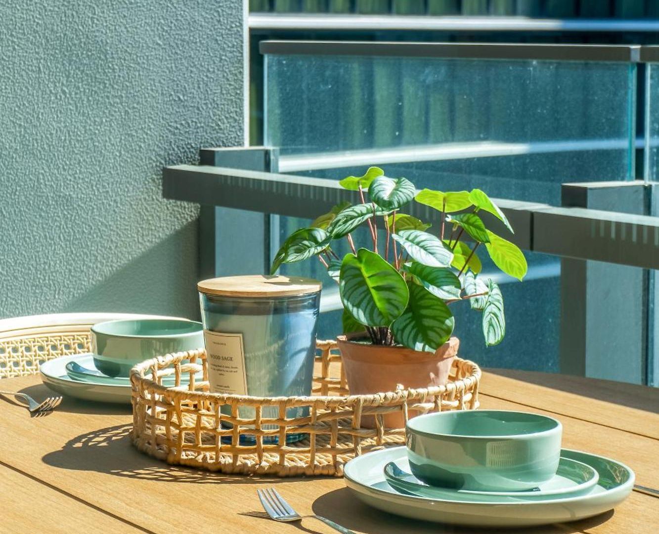Queens Wharf Charm W/ Balcony Views - Lv 15 - *