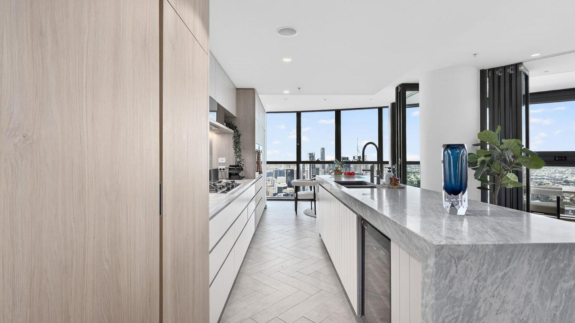 3 Bedroom Luxury In The Sky * Brisbane