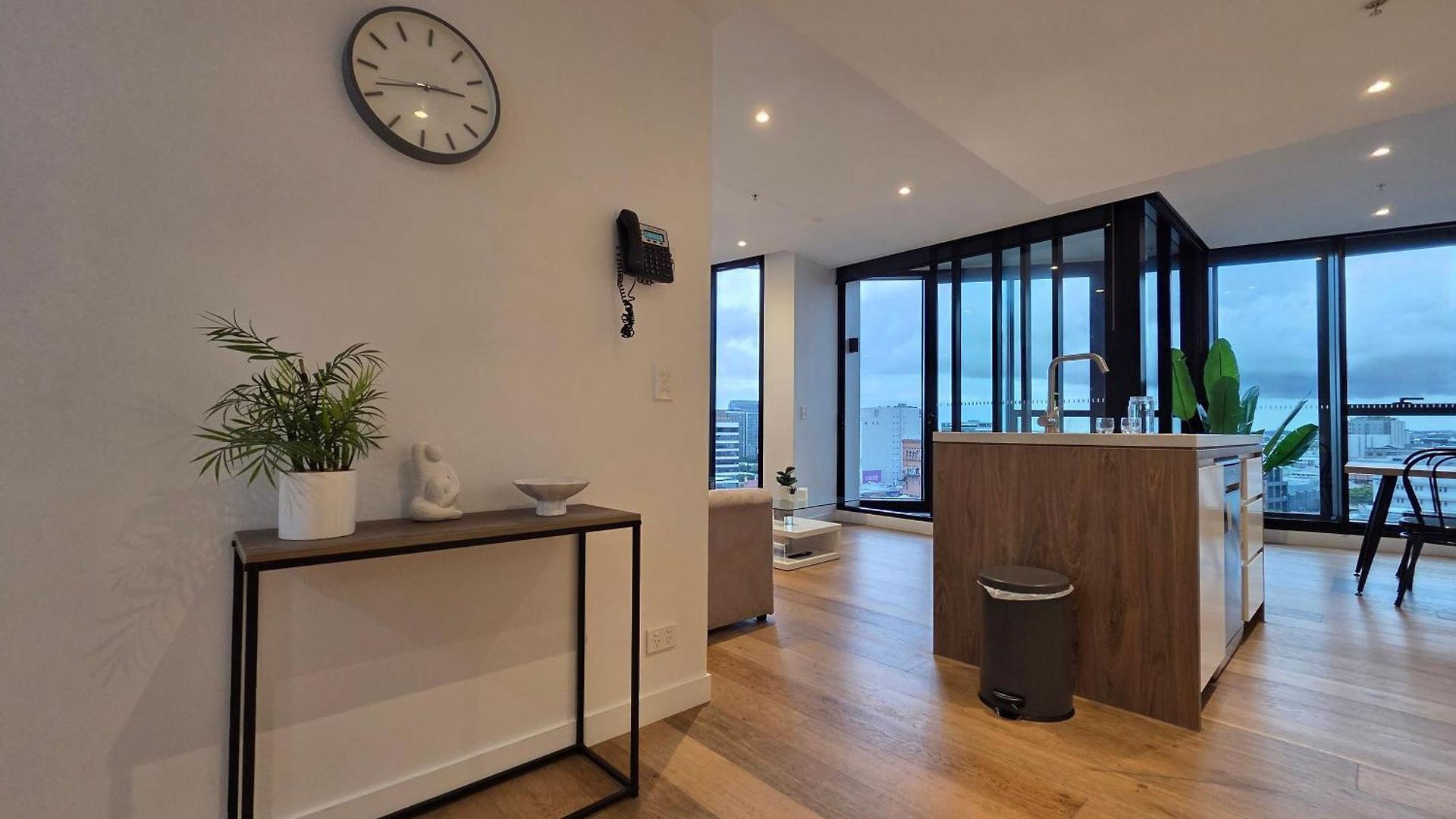 Valley Hideaway It Is A Private 2br With Pool And Gym Apartment Brisbane