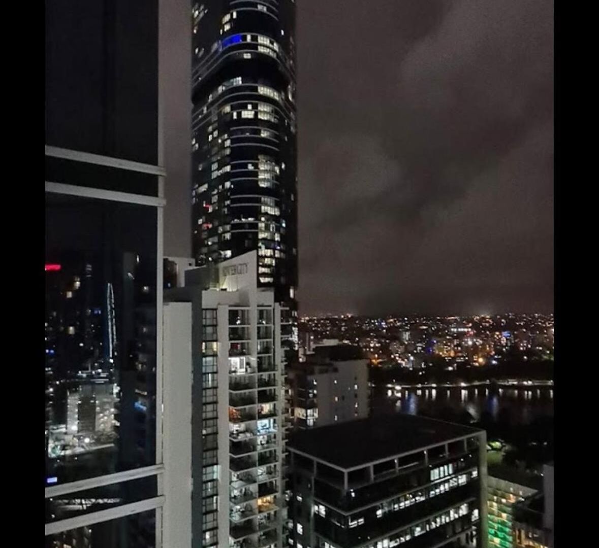 Cozy 2br In Brisbane