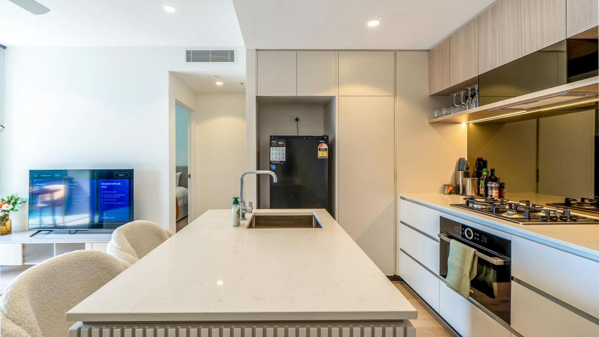 Queens Wharf Charm W/ Balcony Views - Lv 15 - Apartment Brisbane