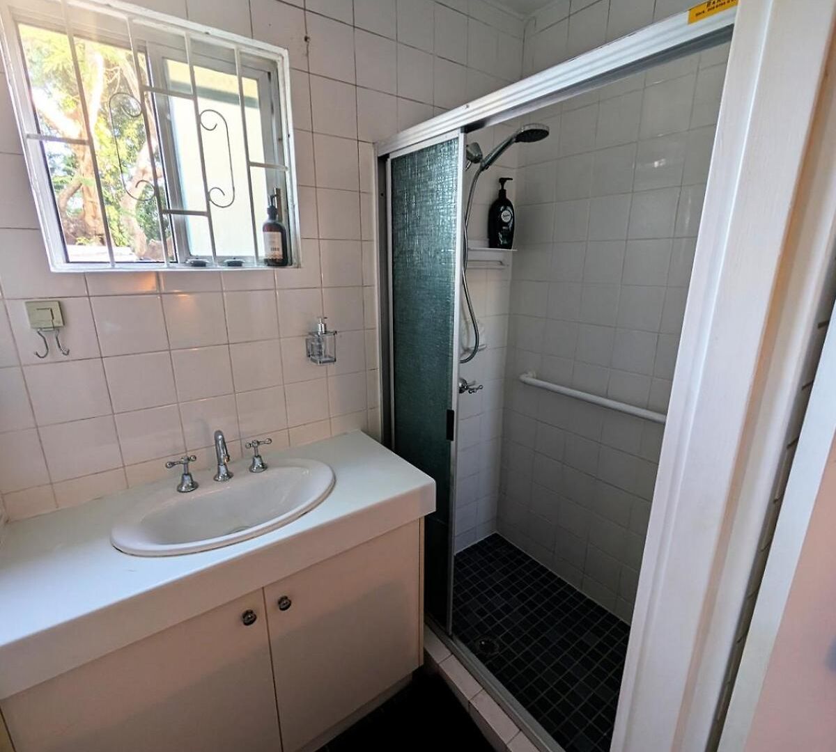 Apartment Peaceful, Pool, Lowtox, B'fast Included, Yoga Yard *