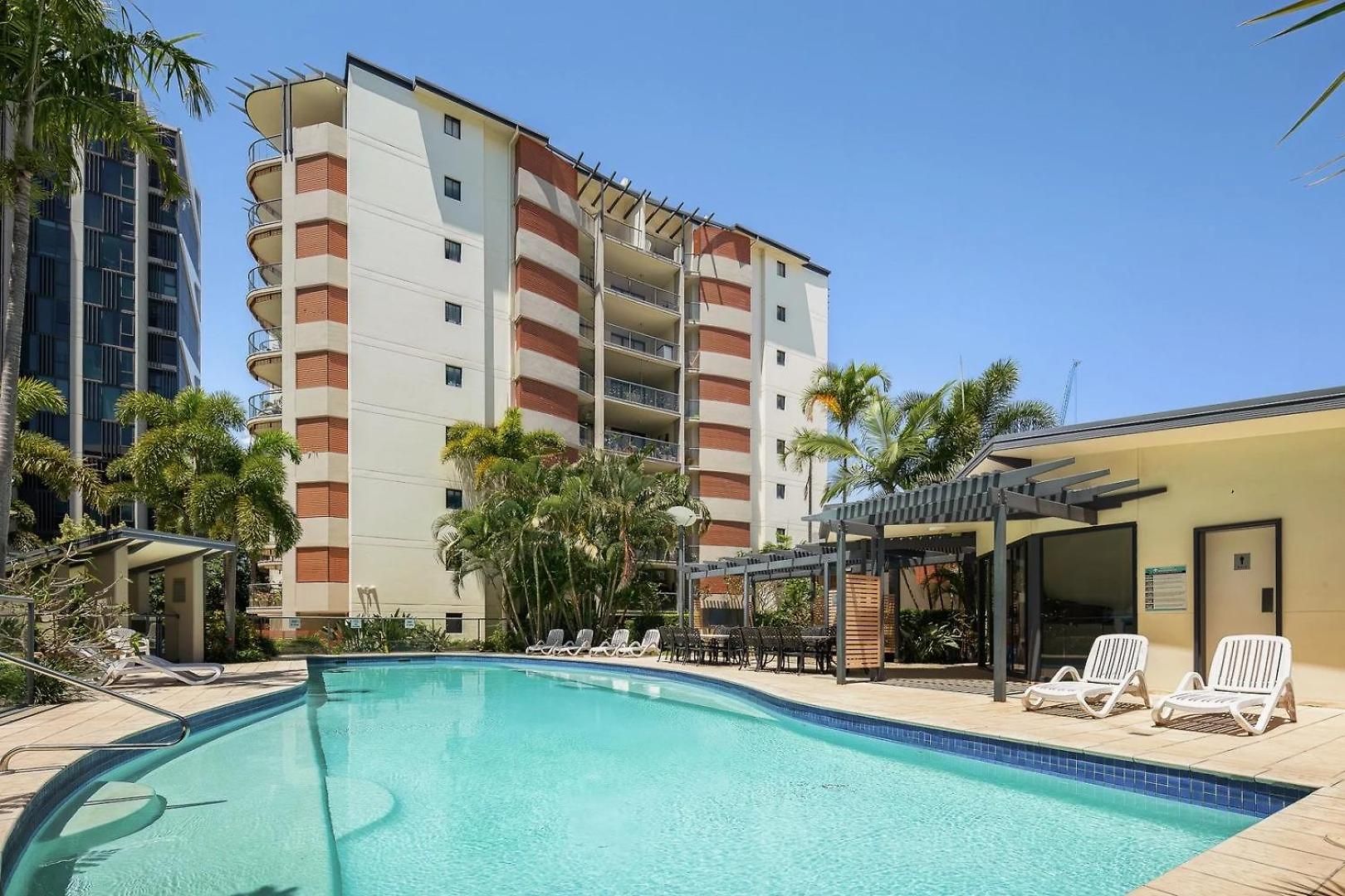 Apartment Resort-style 3br River And Hosp Parking And Pool