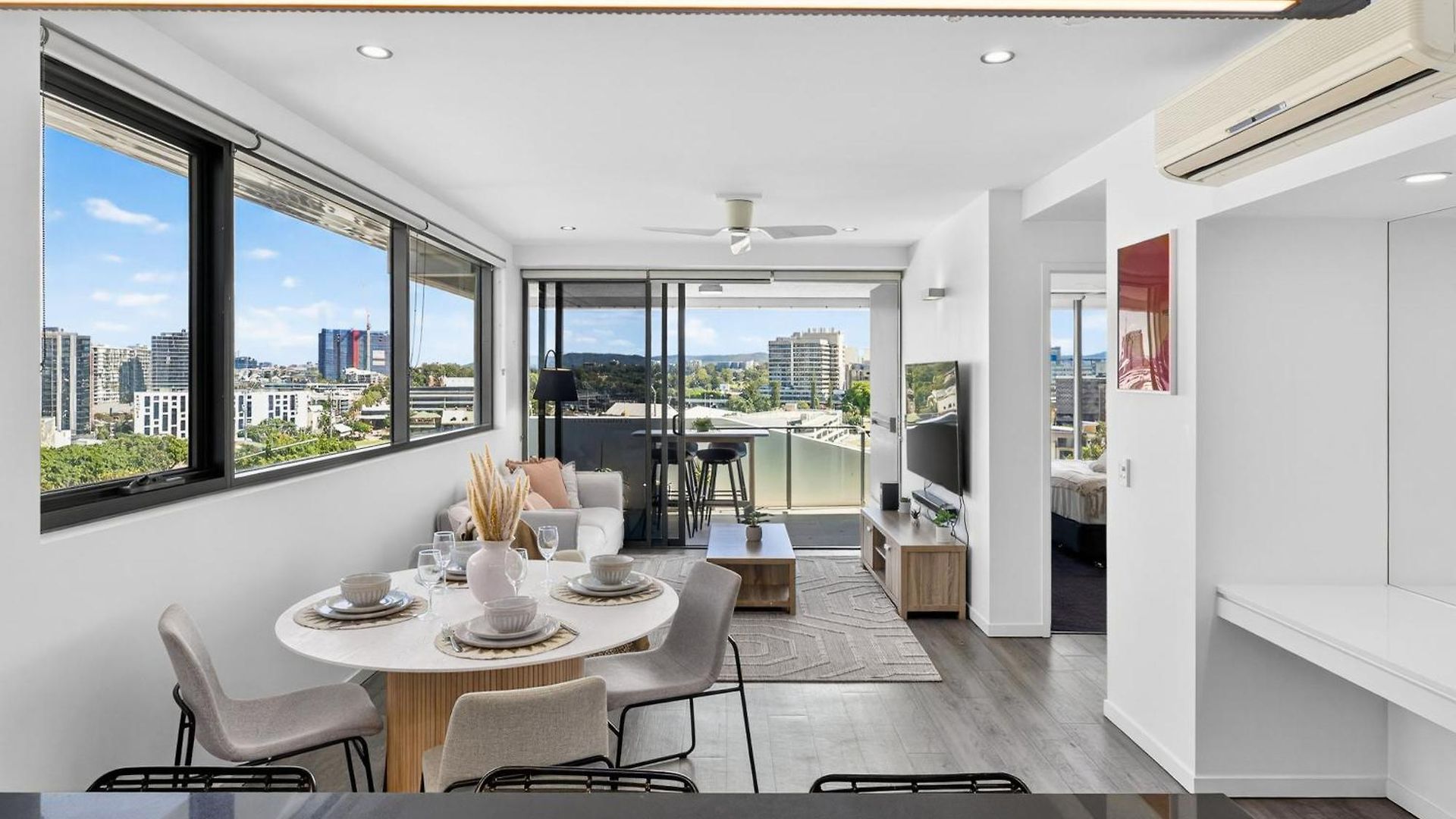 Apartment Luxury 2bed2bath With Pool, Parking, Gym And Views Brisbane