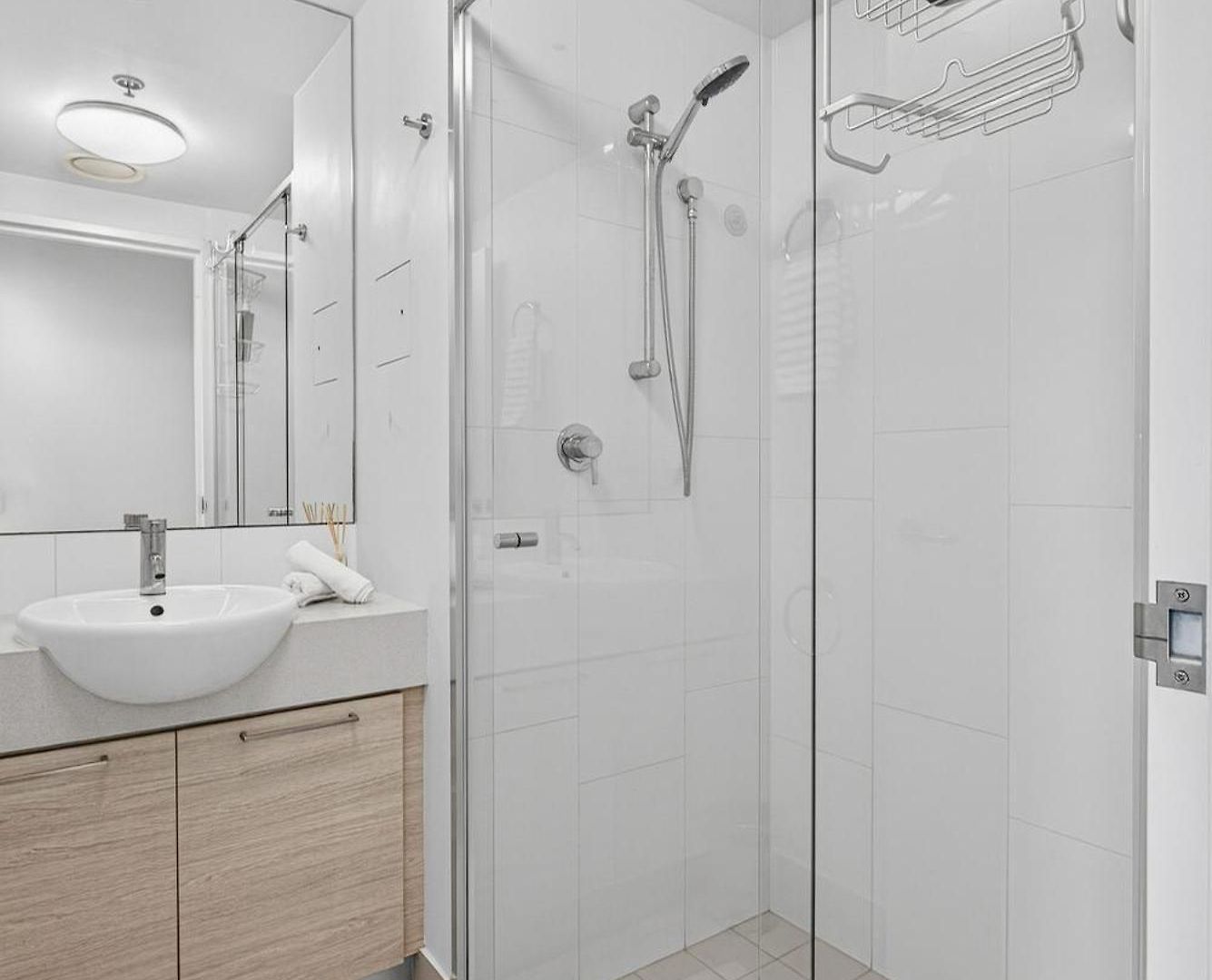 Apartment Portside Luxe Retreat 2br Free Parking & Pool *