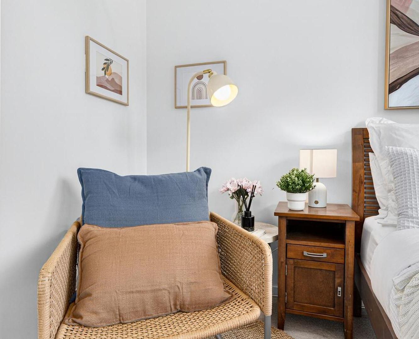 Portside Luxe Retreat 2br Free Parking & Pool *