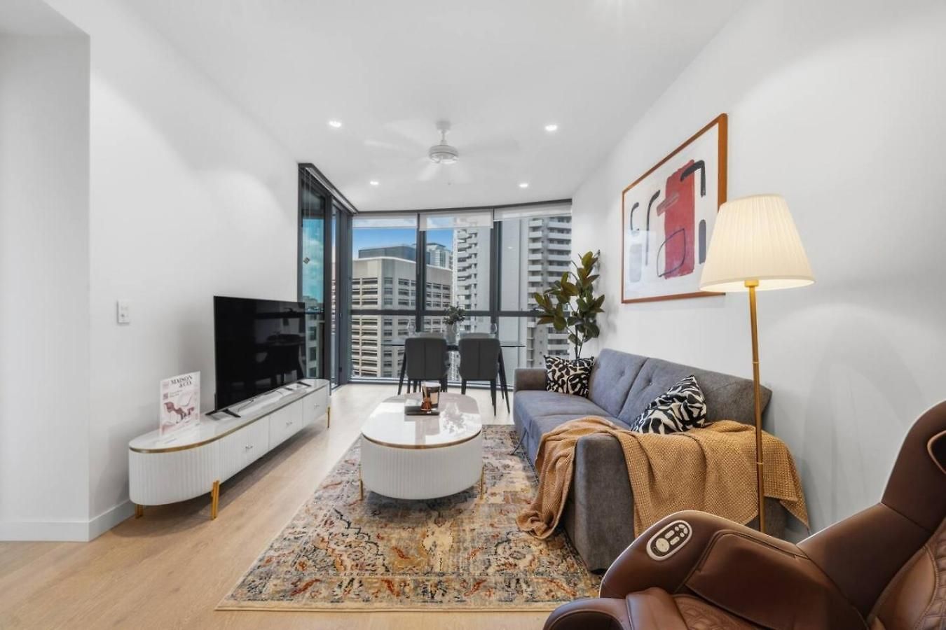 Landmark Queens Wharf 1br Wit Pool Gym And View Apartment Brisbane