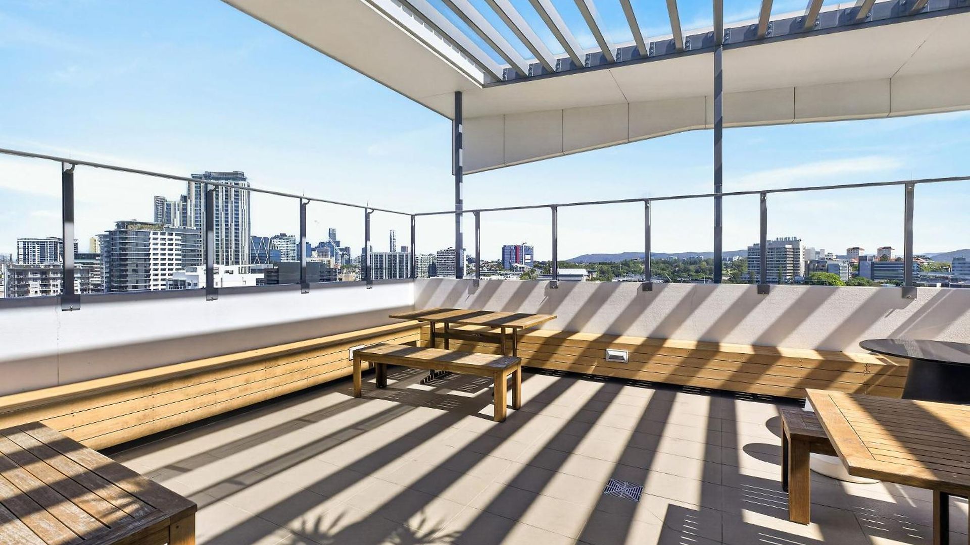 Luxury 2bed2bath With Pool, Parking, Gym And Views Apartment