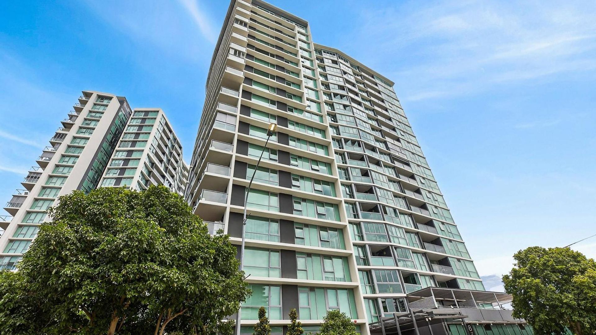 Apartment Portside Luxe Retreat 2br Free Parking & Pool *