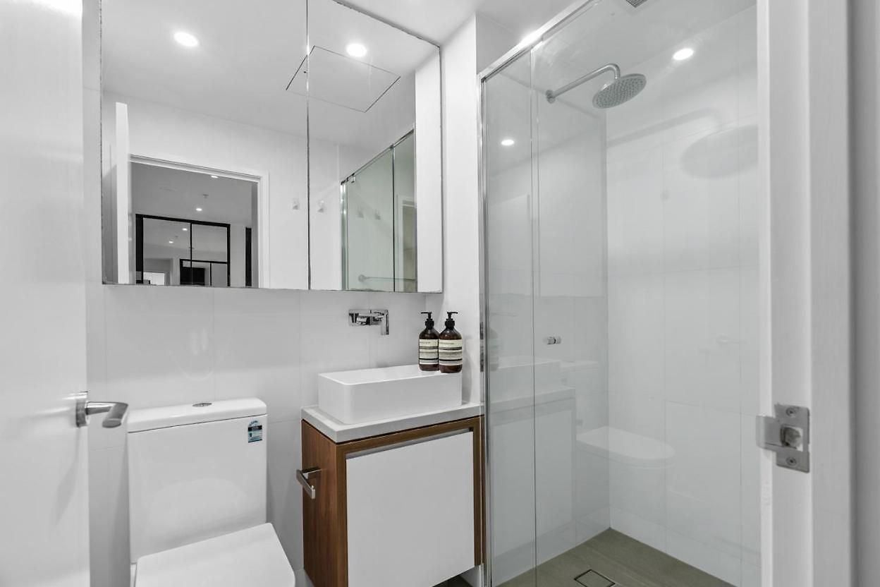 Twilight Views 2br In Fortitude Valley & Parking