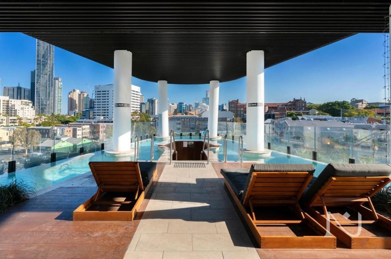 Twilight Views 2br In Fortitude Valley & Parking * Brisbane