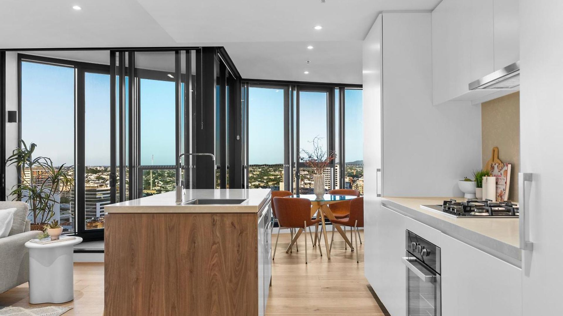 Twilight Views 2br In Fortitude Valley & Parking *