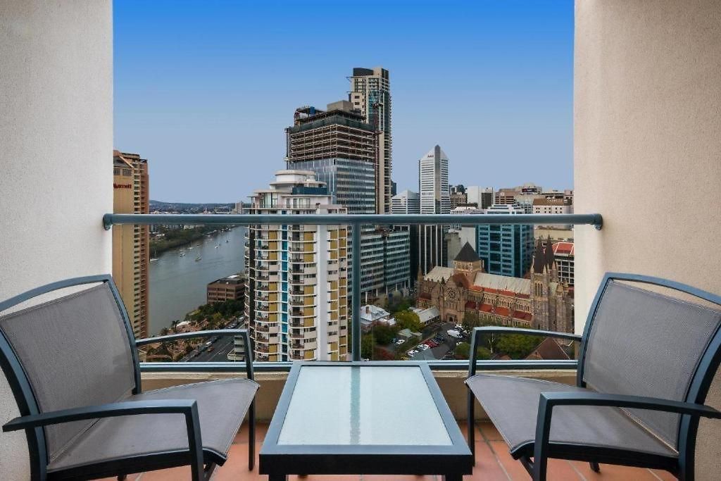 Two-bedroom Escape I Mantra On Queen Brisbane