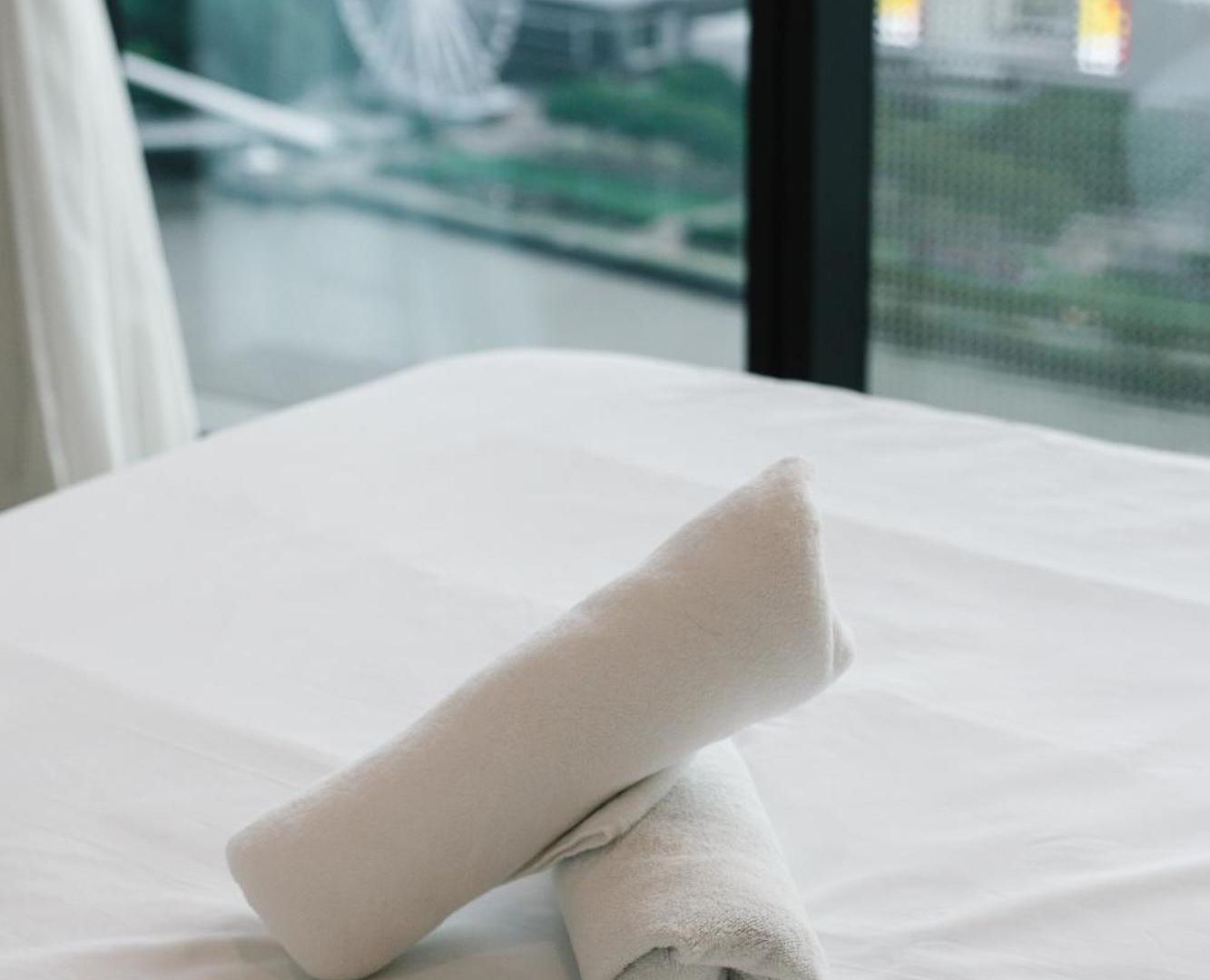 2b2b High Floor With Riverview & Parking Apartment *