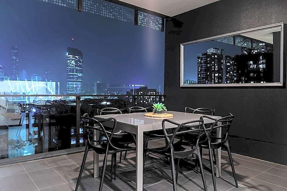 Opera South 5*