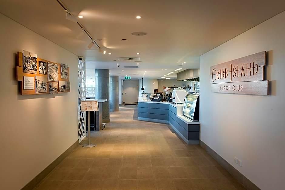 Hotel Ibis Airport