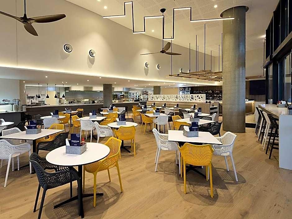 Ibis Airport 3*