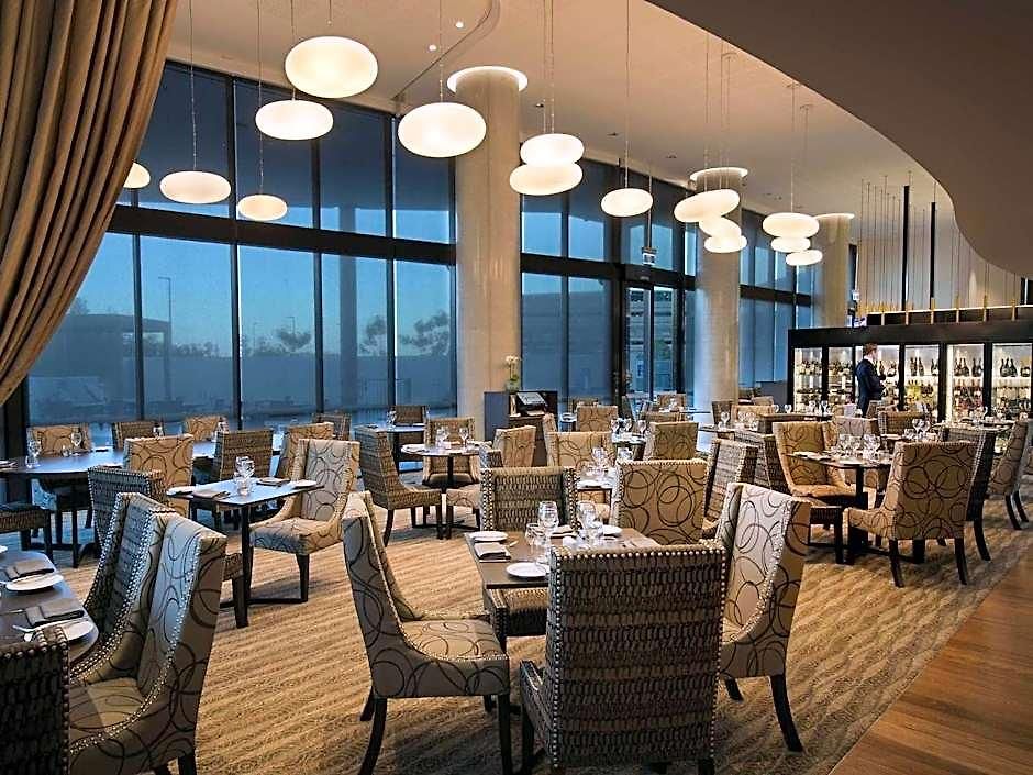 Hotel Pullman Airport