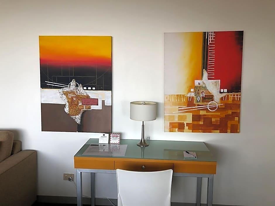 Aparthotel Hillcrest 4*