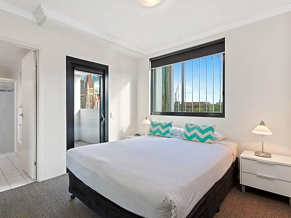 Republic Aparthotel 4*