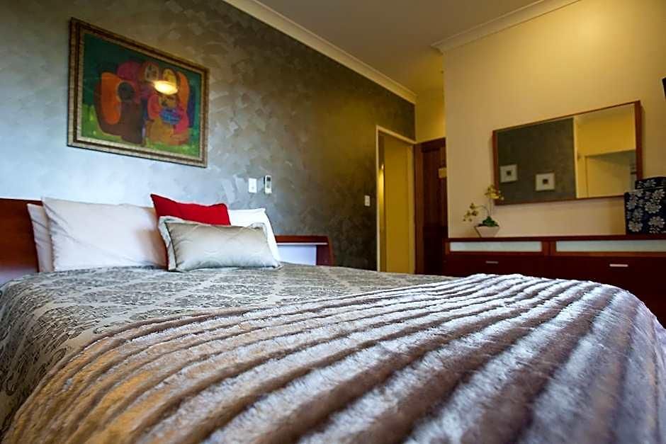 Mt Cotton Retreat Hotel