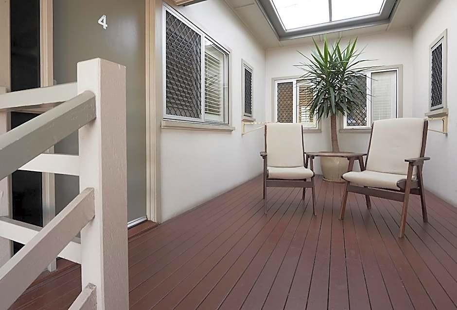 Street 3* Brisbane