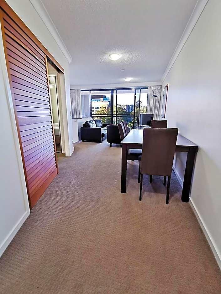On The Park 5* Brisbane