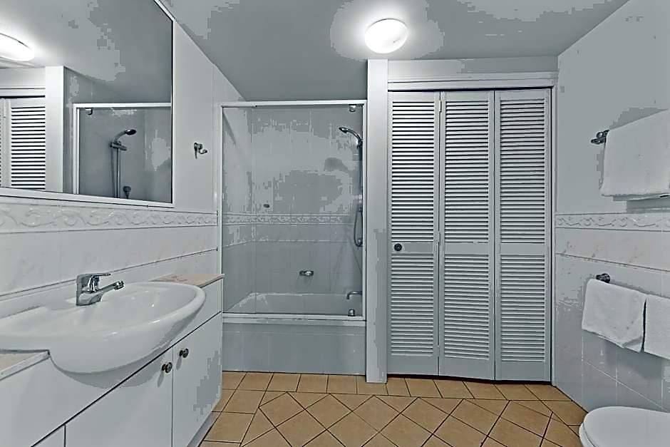 Aparthotel The Oasis 4*