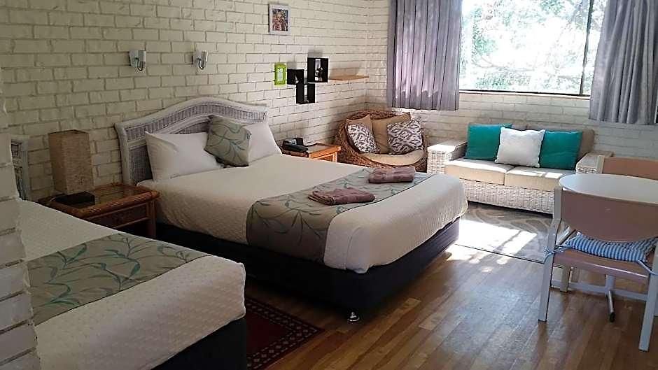 Motel Holland Park 3*