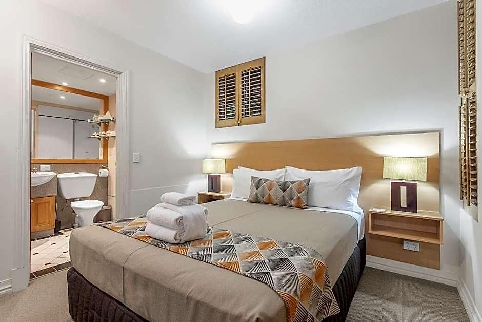 Airport International Hotel 4*