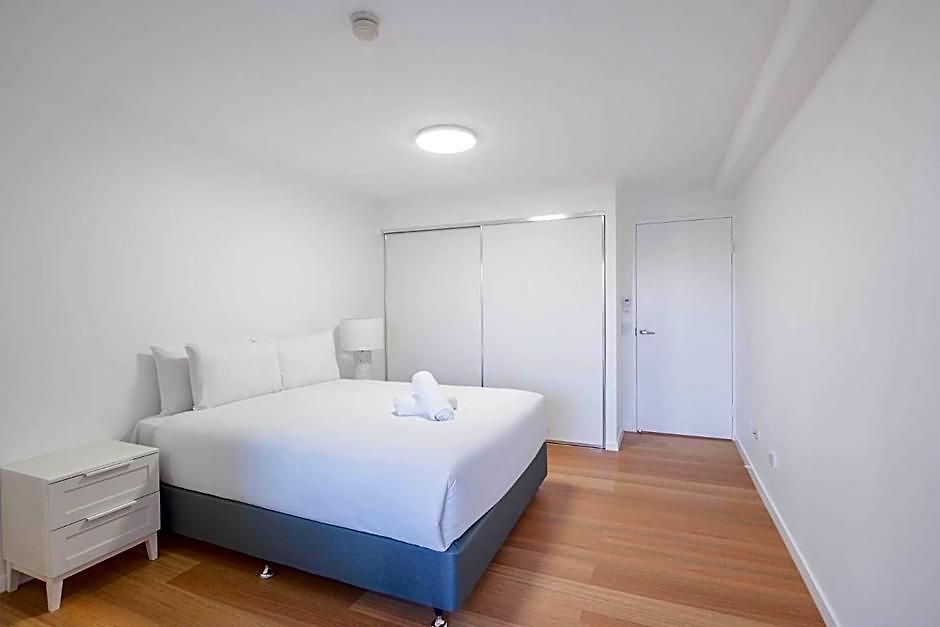 River Plaza 4*