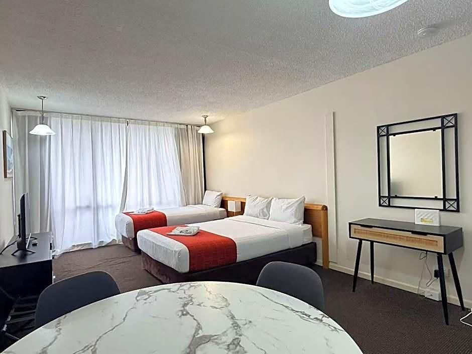 Summit Aparthotel