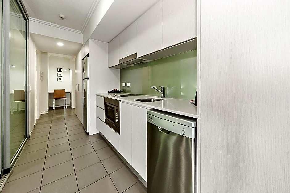 The Capitol Aparthotel 4*