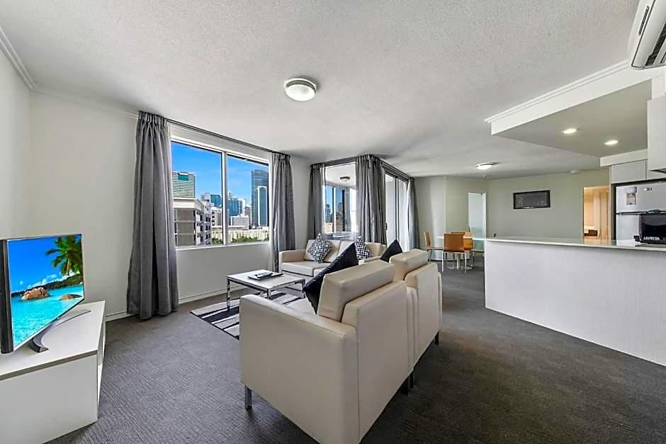 The Capitol 4*