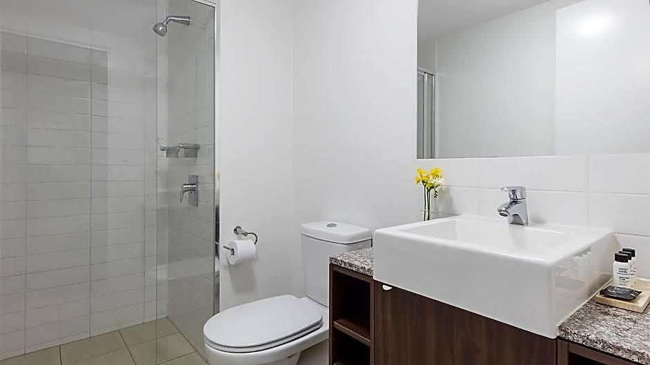 Oaks Aurora Aparthotel 4*