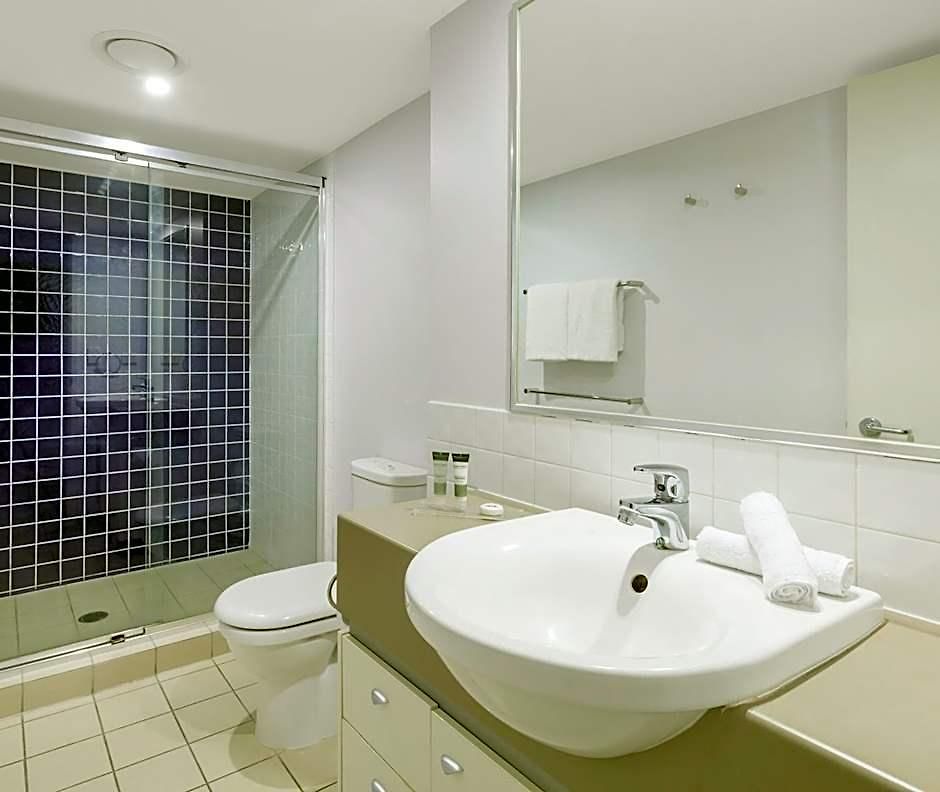 Oaks Lexicon Aparthotel