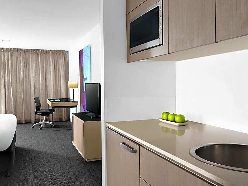 Mantra South Bank Hotel 4*