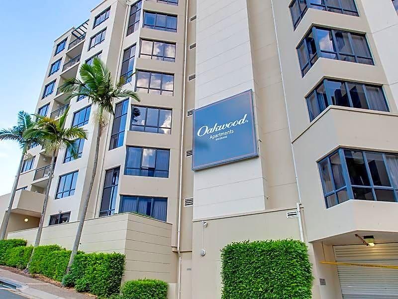 Aparthotel Adina