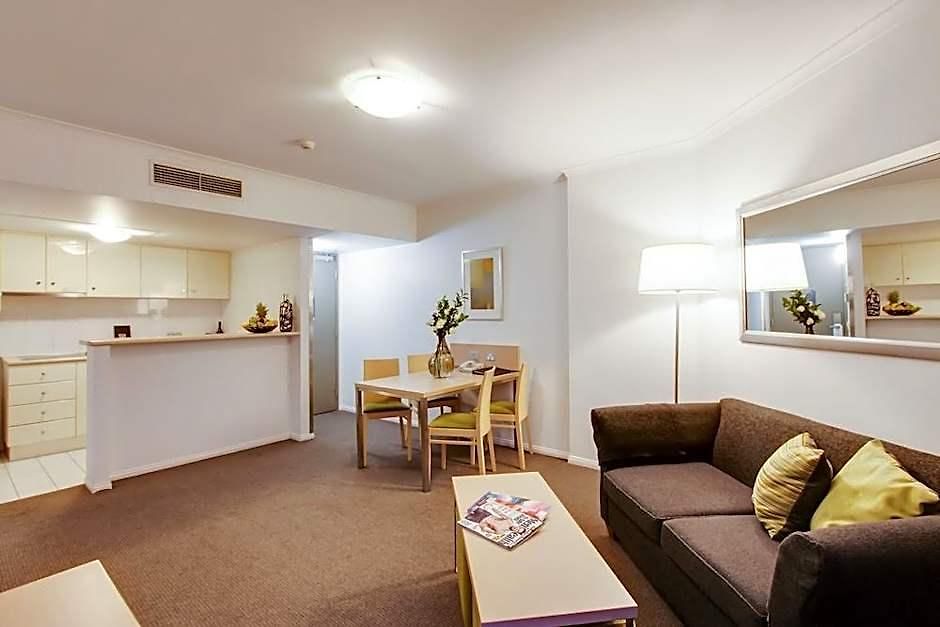 Aparthotel Adina 4*