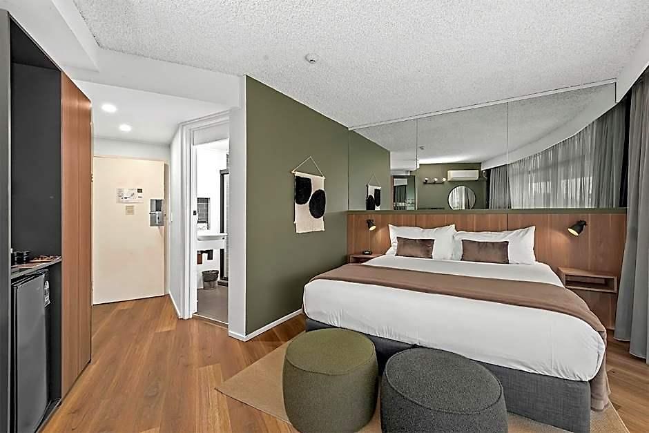 Tower Mill 4*