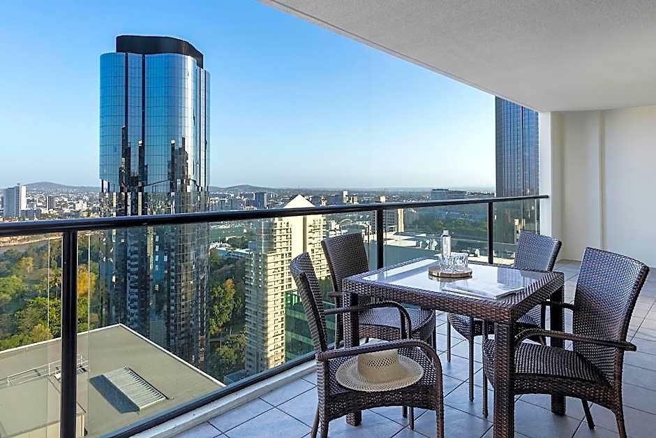 Oaks River Aparthotel Brisbane