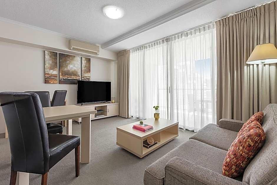 Oaks River 4* Brisbane