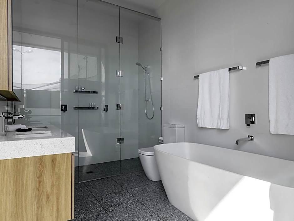 The Johnson - Art Series Hotel 4*