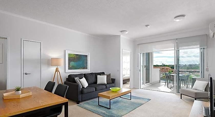 Boulevard North Lakes 4*