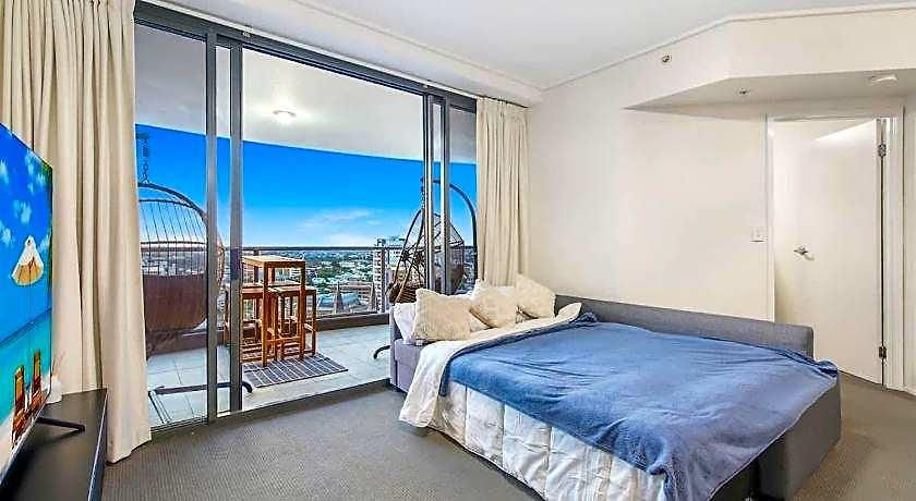 Hotel Arcade In The Sky